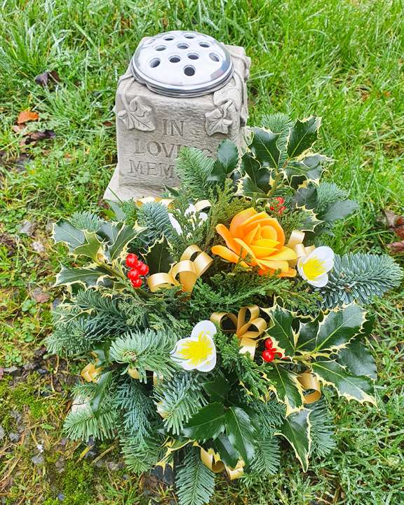 Christmas posie from Lyonshall nurseries on loved one's grave